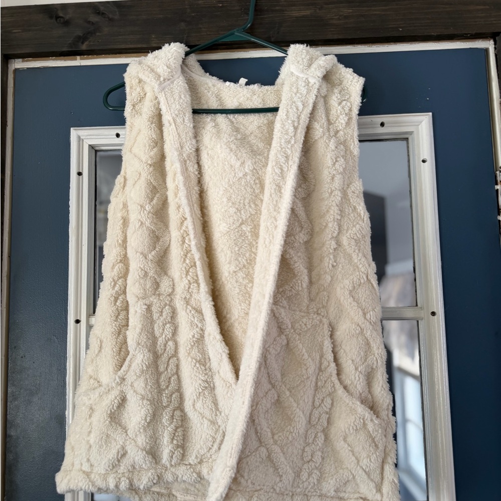 Maurices Cream Fleece Vest